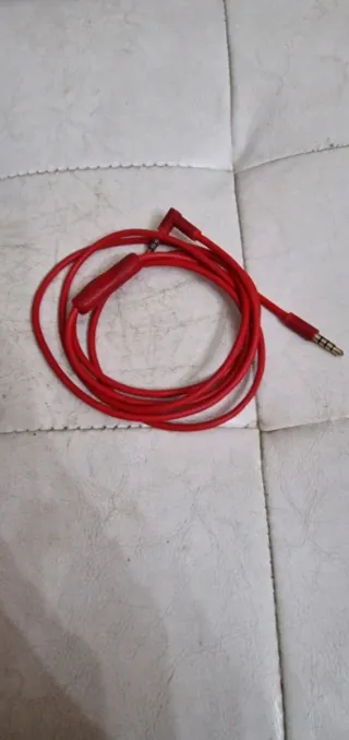 Beats Solo 2 con cavo - rosso