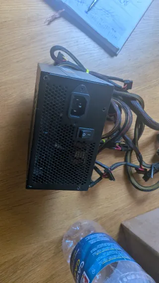 Fuente de Alimentación Corsair VS550