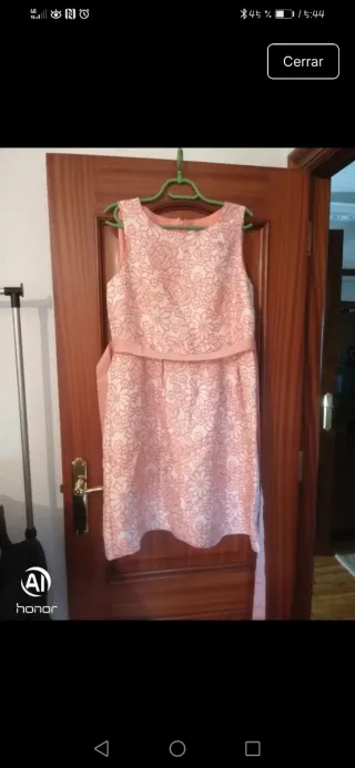 Vestido de fiesta rosa y blanco