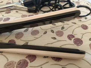 Plancha y Rizador de Pelo Rowenta y Jocca