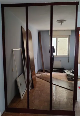 Armario grande con espejos