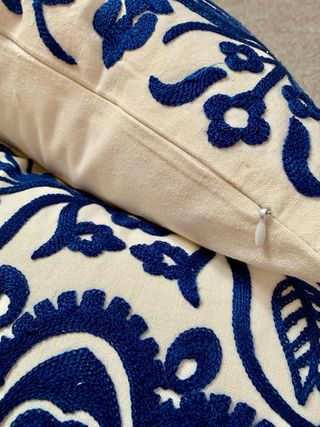 Set 2Ud.Fundas para Cojínes.Bordados.100% Algodón