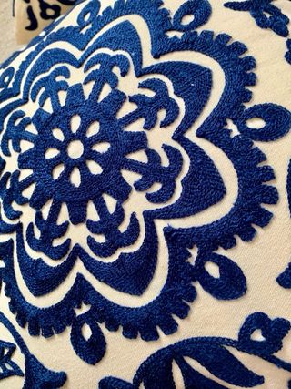 Set 2Ud.Fundas para Cojínes.Bordados.100% Algodón