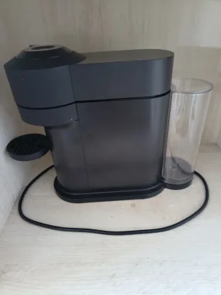Cafetera Nespresso Vertuo Negra