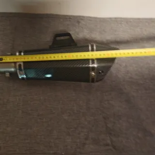 Tubo de escape moto carbono
