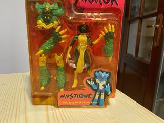 Figura Mystique X-Men Monster Armor Toy Biz marvel