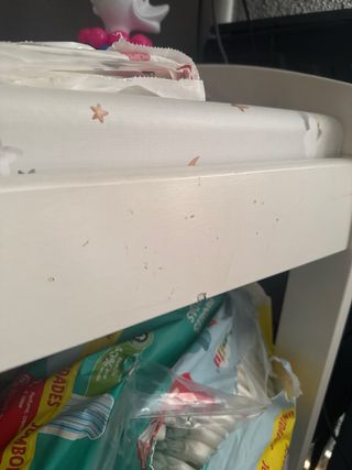 Cambiador de bebé blanco