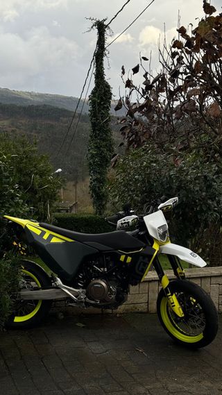 Husqvarna 701 SM Supermotard