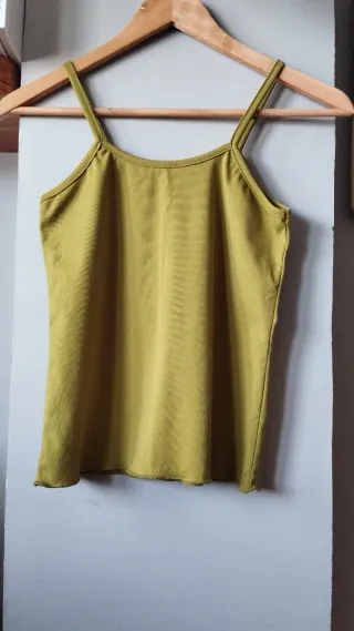 Camisetas d tirantes/ 2 x 2€