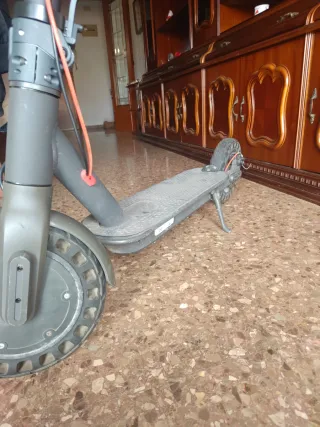 Patinete Eléctrico Gris