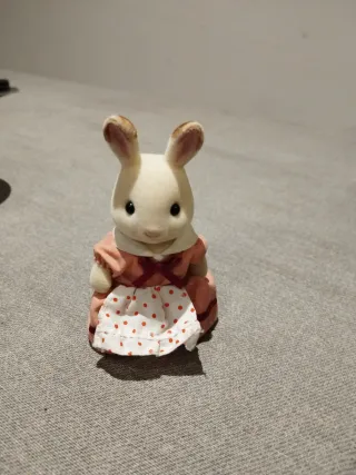 Familia Sylvanian Conejitos Vestidos