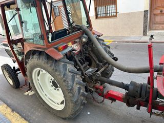 Tractor Fiatagri New Holland 60-86 y Mañez Lozano