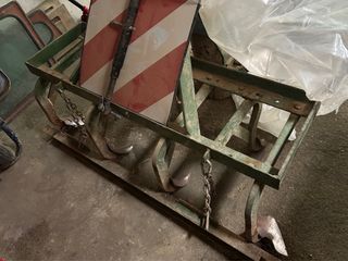 Tractor Fiatagri New Holland 60-86 y Mañez Lozano