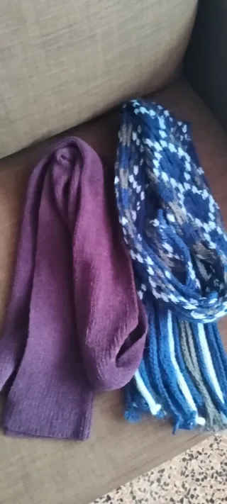 Sciarpe viola e blu