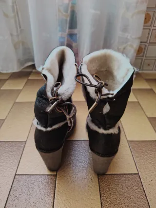 Stivaletti invernali Moncler 38