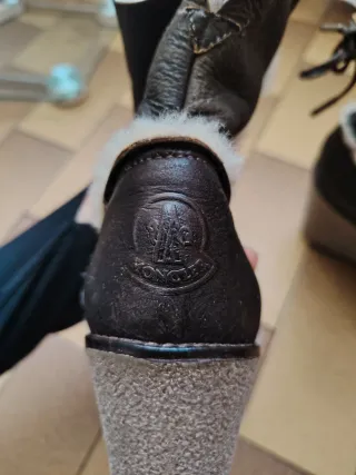 Stivaletti invernali Moncler 38