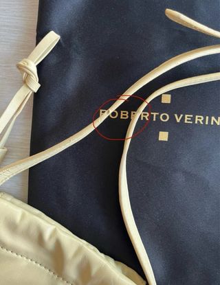 Bolso mini piel Roberto Verino con funda