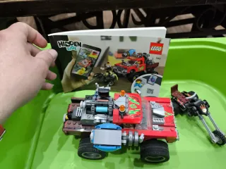Camioneta y moto custom Lego