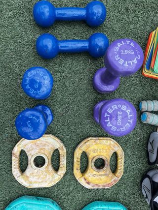 Pesas y discos gimnasio