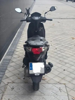 Ciclomotor SYM Scooter Negro Automático