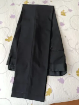 Traje de chico Zara negro