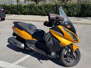 Kymco Super Dink 300i ABS Scooter Amarillo