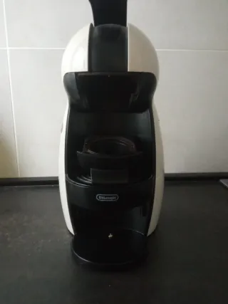 Macchina Caffè Nescafé Dolce Gusto