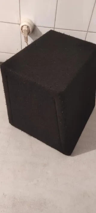 Cajón para subwoofer 8