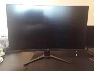 Monitor AOC 32 QHD 165Hz 1ms 1500R