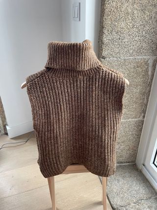 Jersey de punto sin mangas cuello alto