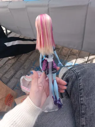 Muñeca Abbey Bominable G1 Completa