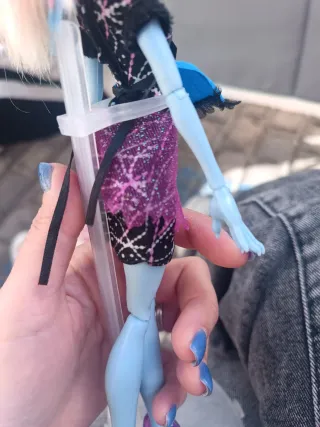 Muñeca Abbey Bominable G1 Completa