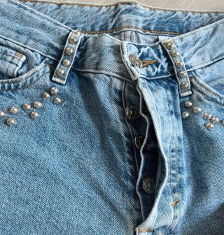Jeans H&M Vintage Fit Talle Alto Tachuelas