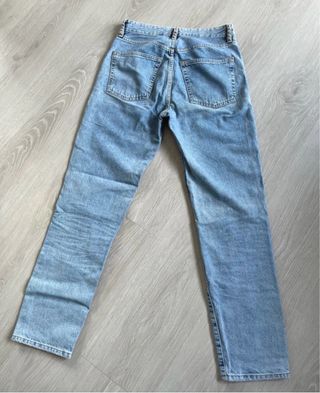 Jeans H&M Vintage Fit Talle Alto Tachuelas