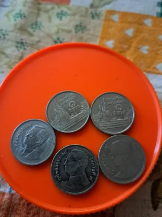5 Monete Thai