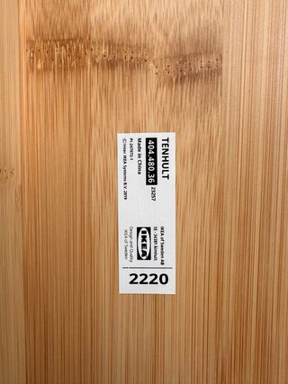 Taburete Ikea Tenhult bambú. Recogida la arena gij