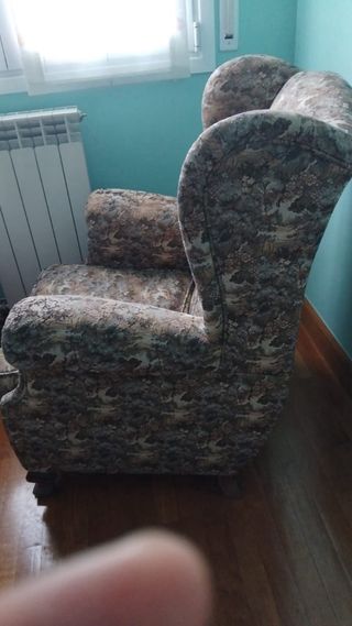 Butaca orejera floral