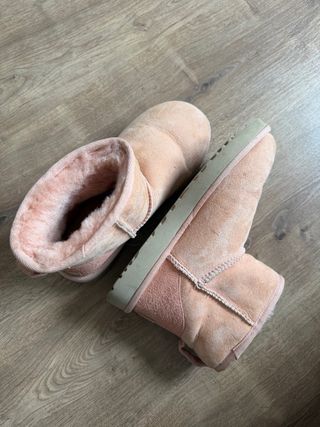 Botas UGG rosas talla 37