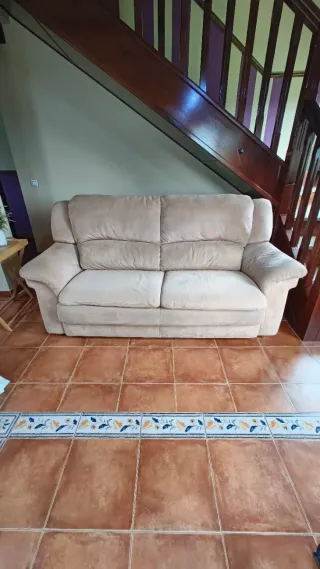 Sofá 2 plazas beige