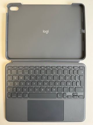 Logitech Combo Touch iPad Air 11