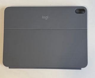 Logitech Combo Touch iPad Air 11