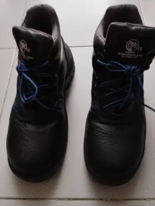 Zapatos de seguridad FAL Talla 39.