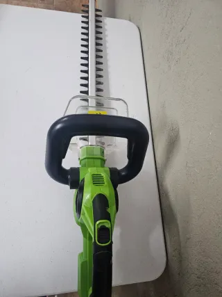 Cortasetos Eléctrico Cofan 18V Batería