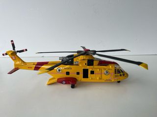 Helicóptero de juguete amarillo