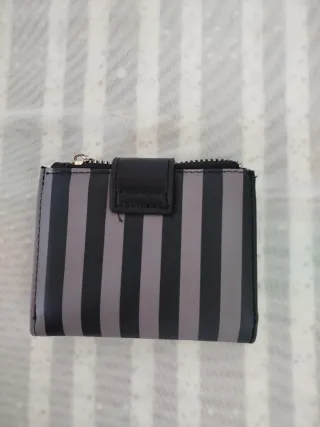 Cartera Wednesday & Thing