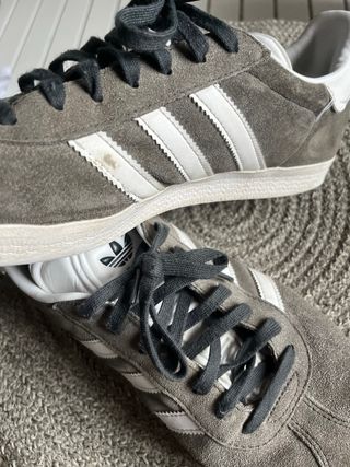 Adidas Gazelle Talla 43 1/3 Gris/Blanco