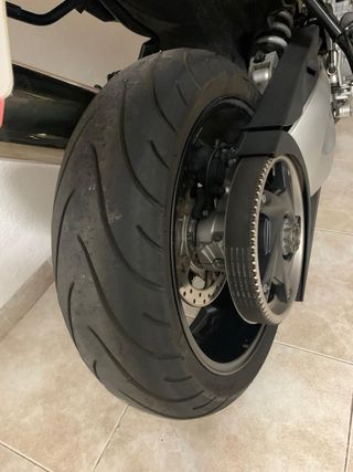 BMW F800S Amarilla y Negra