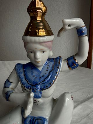 Figura bailarina tailandesa, porcelana china