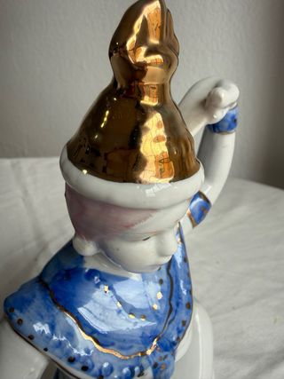 Figura bailarina tailandesa, porcelana china