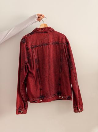 Chaqueta vaquera roja